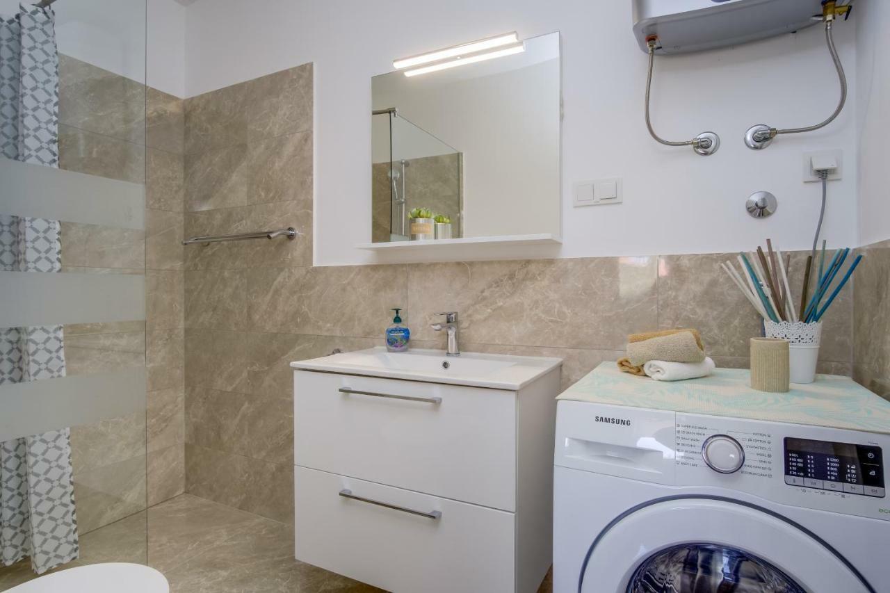 Apartman Filip Mali Lošinj Eksteriør bilde
